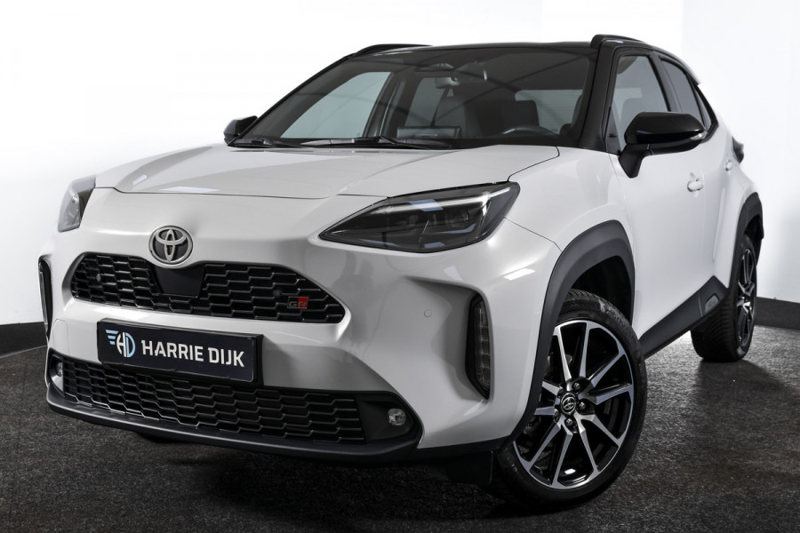 Toyota Yaris Cross 1.5 Hybrid 130 GR Sport (Nieuw model) | Dig.Cockpit | Adapt.Cruise | Stoel+Stuurverw. | Camera | PDC + NAV + App.Connect (Draadloos) | ECC | LM 18" | 2210