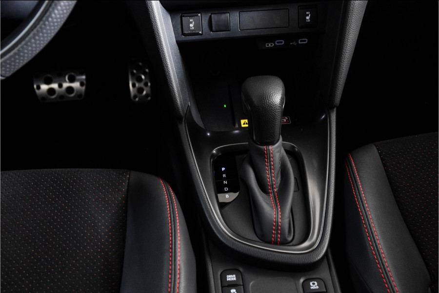 Toyota Yaris Cross 1.5 Hybrid 130 GR Sport (Nieuw model) | Dig.Cockpit | Adapt.Cruise | Stoel+Stuurverw. | Camera | PDC + NAV + App.Connect (Draadloos) | ECC | LM 18" | 2210