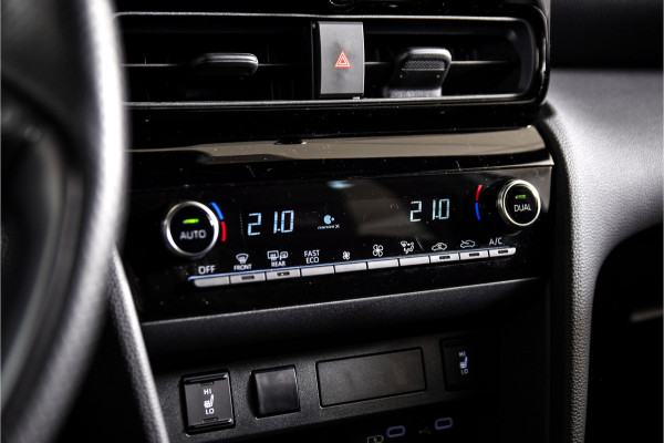 Toyota Yaris Cross 1.5 Hybrid 130 GR Sport (Nieuw model) | Dig.Cockpit | Adapt.Cruise | Stoel+Stuurverw. | Camera | PDC + NAV + App.Connect (Draadloos) | ECC | LM 18" | 2210