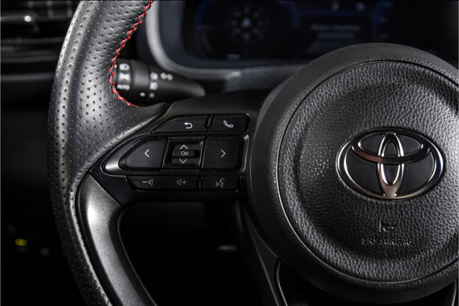 Toyota Yaris Cross 1.5 Hybrid 130 GR Sport (Nieuw model) | Dig.Cockpit | Adapt.Cruise | Stoel+Stuurverw. | Camera | PDC + NAV + App.Connect (Draadloos) | ECC | LM 18" | 2210