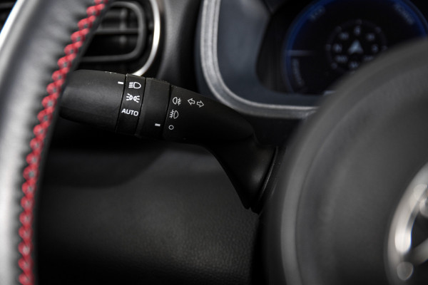 Toyota Yaris Cross 1.5 Hybrid 130 GR Sport (Nieuw model) | Dig.Cockpit | Adapt.Cruise | Stoel+Stuurverw. | Camera | PDC + NAV + App.Connect (Draadloos) | ECC | LM 18" | 2210