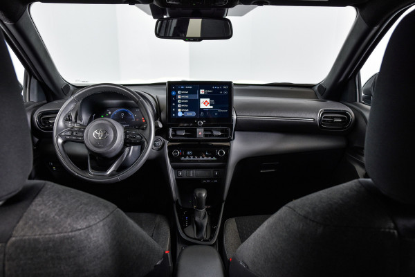 Toyota Yaris Cross 1.5 Hybrid 115 First Edition (Nieuw model) | Dig.Cockpit | Adapt.Cruise | Stoelverwarming | Camera | PDC | App.Connect | Auto.Airco | LM 17" | 3887