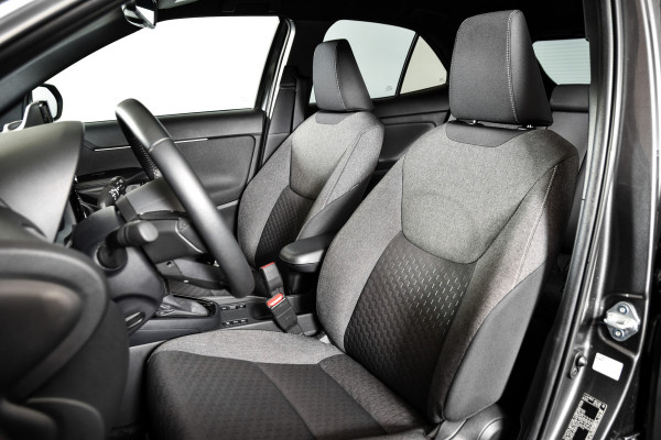 Toyota Yaris Cross 1.5 Hybrid 115 First Edition (Nieuw model) | Dig.Cockpit | Adapt.Cruise | Stoelverwarming | Camera | PDC | App.Connect | Auto.Airco | LM 17" | 3887