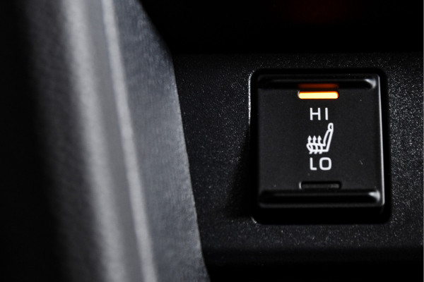 Toyota Yaris Cross 1.5 Hybrid 115 First Edition (Nieuw model) | Dig.Cockpit | Adapt.Cruise | Stoelverwarming | Camera | PDC | App.Connect | Auto.Airco | LM 17" | 3887