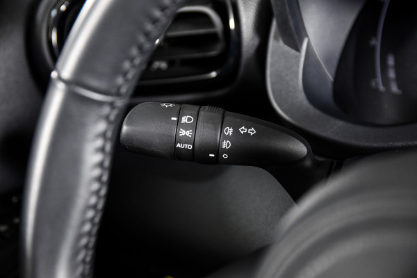 Toyota Yaris Cross 1.5 Hybrid 115 First Edition (Nieuw model) | Dig.Cockpit | Adapt.Cruise | Stoelverwarming | Camera | PDC | App.Connect | Auto.Airco | LM 17" | 3887