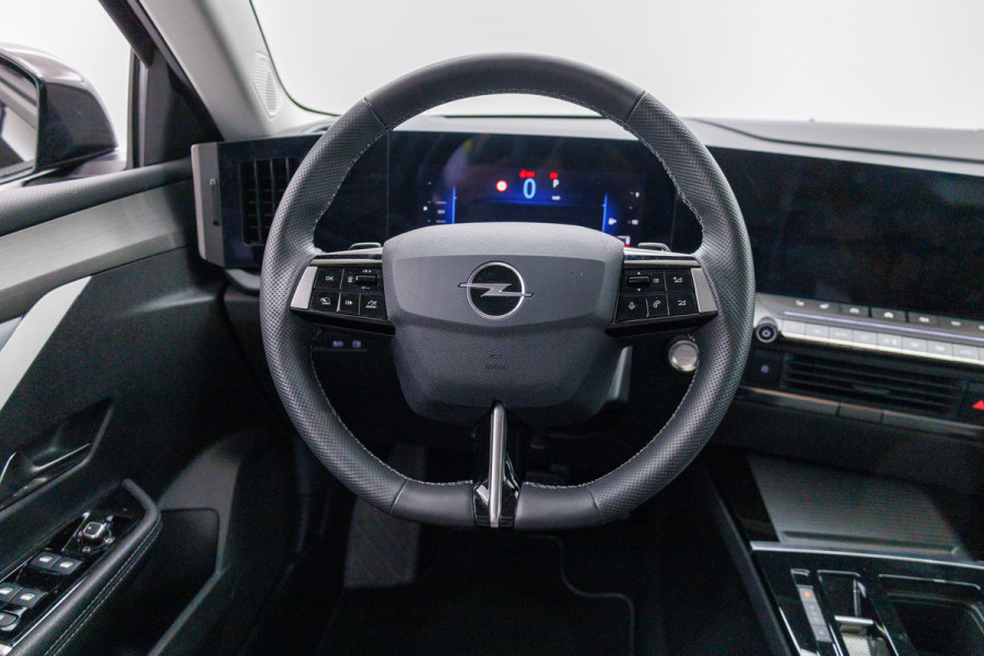 Opel Astra Sports Tourer 1.6 Turbo 181 PK Plug In Hybrid Business Edition | AGR stoel | Stoel- stuur- en vooruit verwarming | Navigatie, App. connect, Camera, Adaptieve Cruise