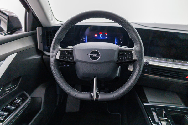Opel Astra Sports Tourer 1.6 Turbo 181 PK Plug In Hybrid Business Edition | AGR stoel | Stoel- stuur- en vooruit verwarming | Navigatie, App. connect, Camera, Adaptieve Cruise