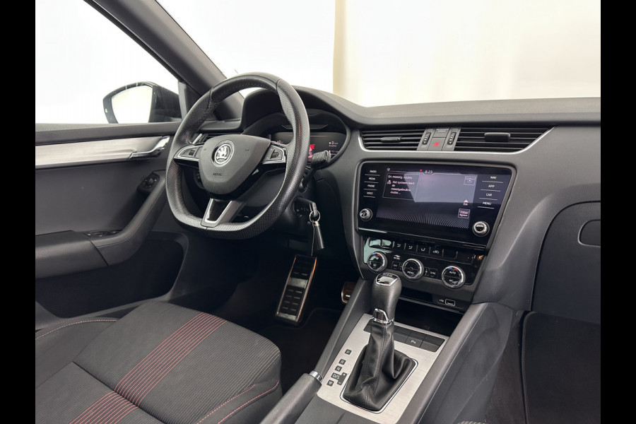Škoda Octavia 1.5 TSI Greentech Sport Business Aut. *PANO | FULL-LED | DIGI-COCKPIT | NAVI-FULLMAP | SPORT-SEATS | CAMERA | CARPLAY | DAB+ | ECC | PDC | CRUISE | 18''ALU | TOWBAR*