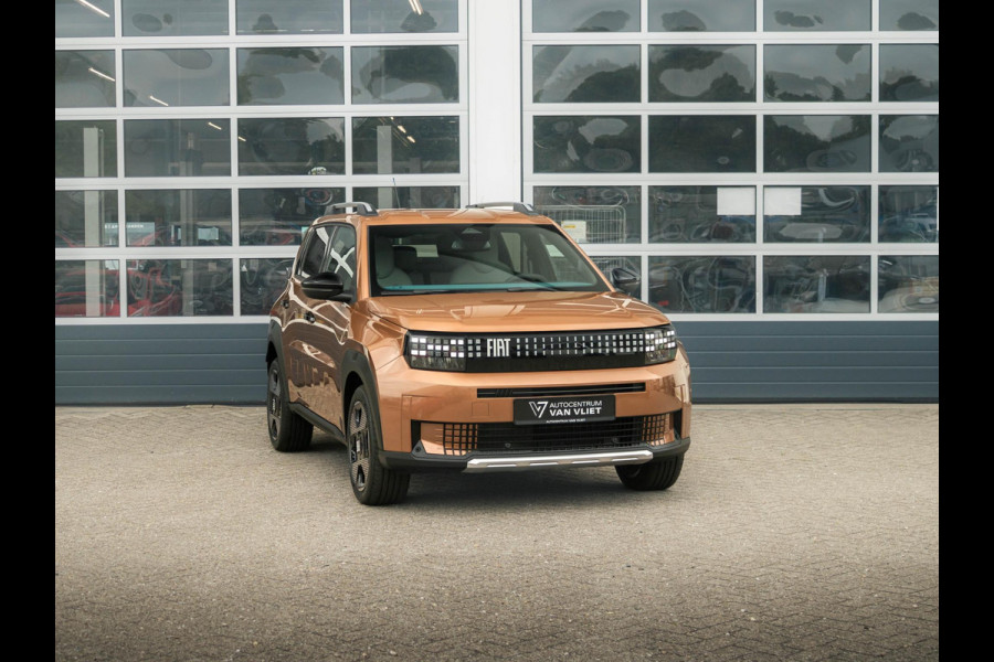 Fiat Grande Panda La Prima 11 kW 44 kWh | Uit voorraad leverbaar | Clima | Cruise | Camera | Apple Carplay | 17" | Navi | Winter Pack