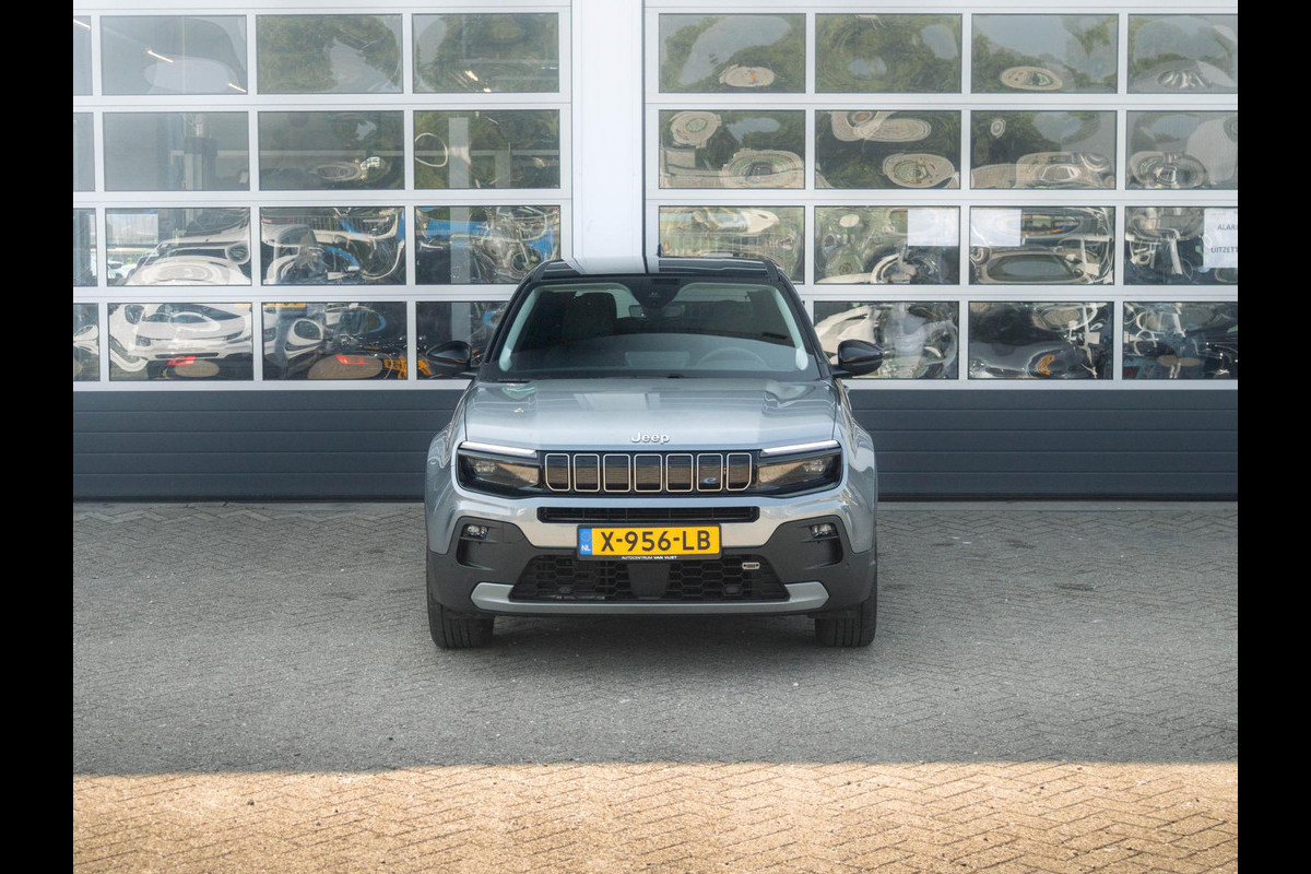 Jeep Avenger 1st Edition 54 kWh | Clima | Cruise | Adapt. Camera | Apple Carplay | BSM | 18" | Keyless | Winter Pack