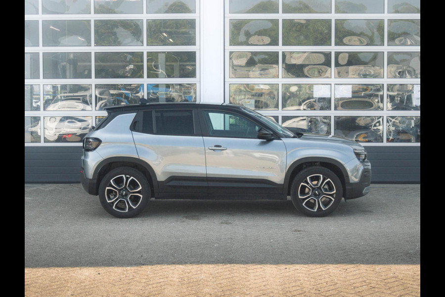 Jeep Avenger 1st Edition 54 kWh | Clima | Cruise | Adapt. Camera | Apple Carplay | BSM | 18" | Keyless | Winter Pack