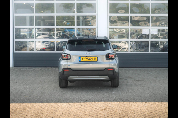 Jeep Avenger 1st Edition 54 kWh | Clima | Cruise | Adapt. Camera | Apple Carplay | BSM | 18" | Keyless | Winter Pack
