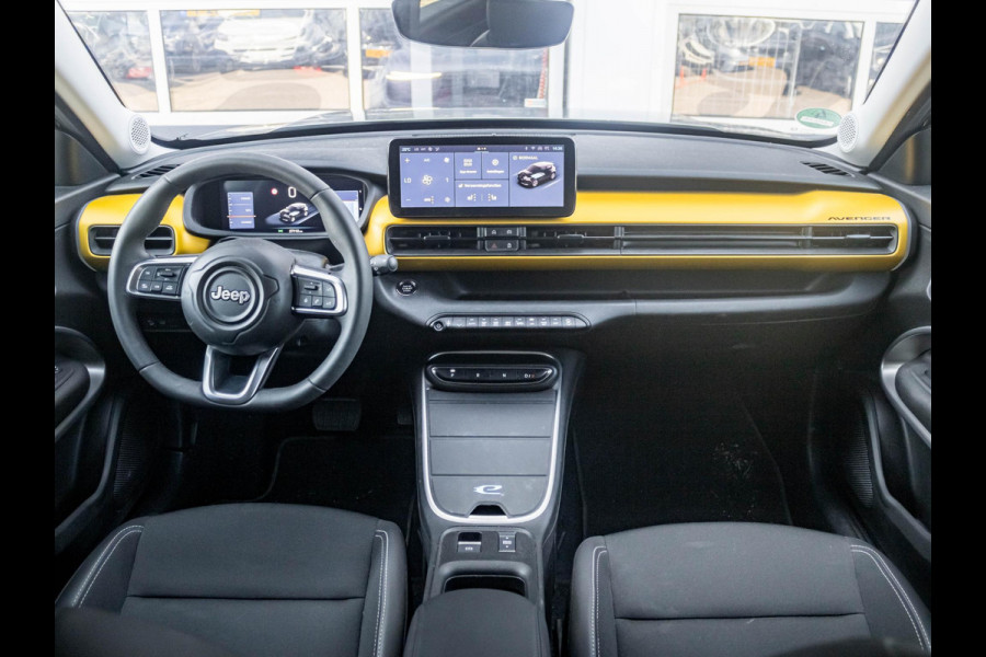 Jeep Avenger 1st Edition 54 kWh | Clima | Cruise | Adapt. Camera | Apple Carplay | BSM | 18" | Keyless | Winter Pack