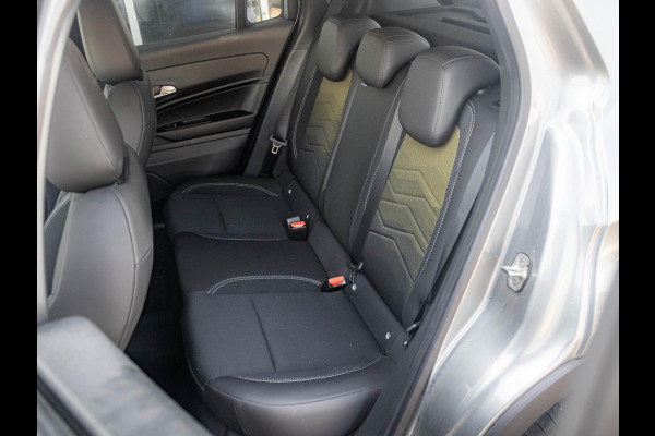 Jeep Avenger 1st Edition 54 kWh | Clima | Cruise | Adapt. Camera | Apple Carplay | BSM | 18" | Keyless | Winter Pack