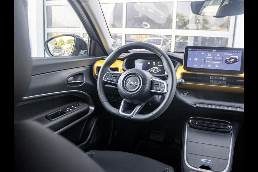 Jeep Avenger 1st Edition 54 kWh | Clima | Cruise | Adapt. Camera | Apple Carplay | BSM | 18" | Keyless | Winter Pack