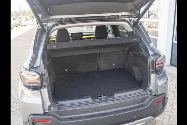 Jeep Avenger 1st Edition 54 kWh | Clima | Cruise | Adapt. Camera | Apple Carplay | BSM | 18" | Keyless | Winter Pack