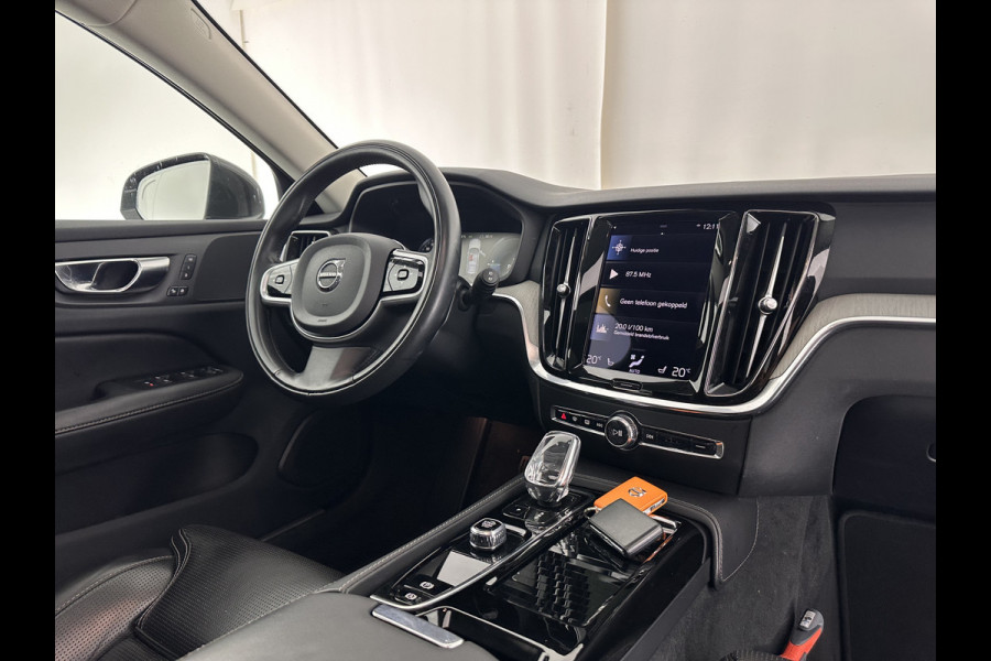 Volvo V60 2.0 T6 Plug-in hybrid AWD Plus Bright (INCL-BTW) *PANO | LUXURY-LEATHER | FULL-LED | DIGI-COCKPIT | NAVI-FULLMAP | HEATED/COOLED-SPORTSEATS | KEYLESS | MEMORY-PACK | ECC | PRIVACY-GLASS | PDC | BLIS | LANE-ASSIST | DAB | CRUISE |