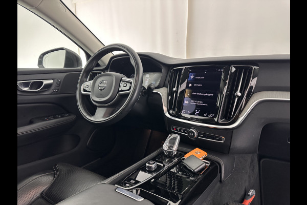 Volvo V60 2.0 T6 Plug-in hybrid AWD Plus Bright (INCL-BTW) *PANO | LUXURY-LEATHER | FULL-LED | DIGI-COCKPIT | NAVI-FULLMAP | HEATED/COOLED-SPORTSEATS | KEYLESS | MEMORY-PACK | ECC | PRIVACY-GLASS | PDC | BLIS | LANE-ASSIST | DAB | CRUISE |