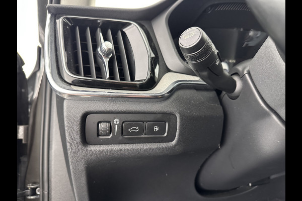 Volvo V60 2.0 T6 Plug-in hybrid AWD Plus Bright (INCL-BTW) *PANO | LUXURY-LEATHER | FULL-LED | DIGI-COCKPIT | NAVI-FULLMAP | HEATED/COOLED-SPORTSEATS | KEYLESS | MEMORY-PACK | ECC | PRIVACY-GLASS | PDC | BLIS | LANE-ASSIST | DAB | CRUISE |