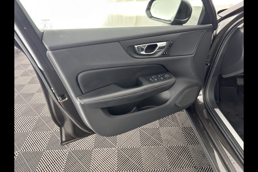 Volvo V60 2.0 T6 Plug-in hybrid AWD Plus Bright (INCL-BTW) *PANO | LUXURY-LEATHER | FULL-LED | DIGI-COCKPIT | NAVI-FULLMAP | HEATED/COOLED-SPORTSEATS | KEYLESS | MEMORY-PACK | ECC | PRIVACY-GLASS | PDC | BLIS | LANE-ASSIST | DAB | CRUISE |