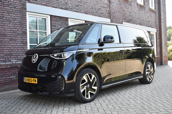 Volkswagen ID. Buzz 1st 77kWh | Achteruitrijcamera | Prachtig wit interieur | Verwarmde voorstoelen | Verwarmd stuurwiel