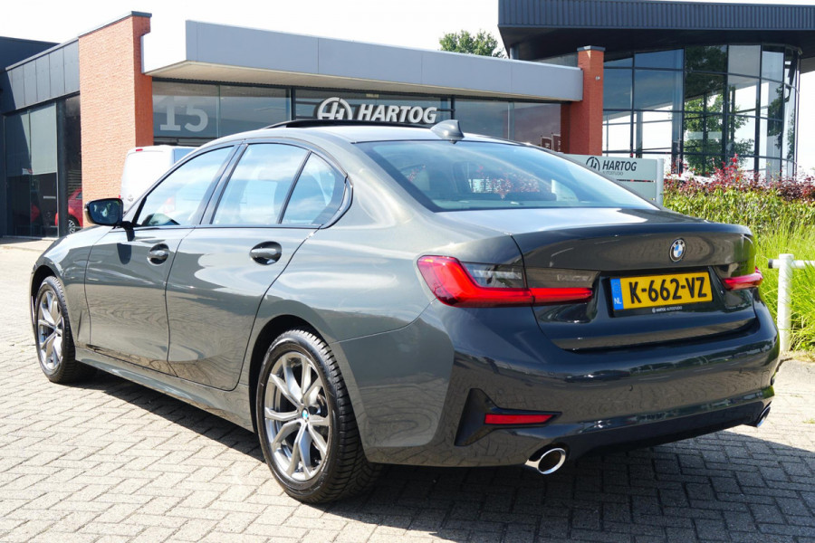 BMW 3 Serie 318i High Executive + SCHUIFDAK / LASERLIGHT / TREKHAAK / LEDER / INDIVIDUAL / DRAVITGRAU