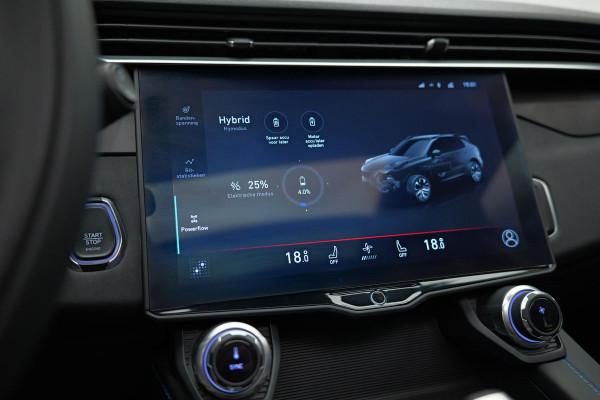 Lynk & Co 01 1.5 |Pano|360cam|Ambient|Carplay|