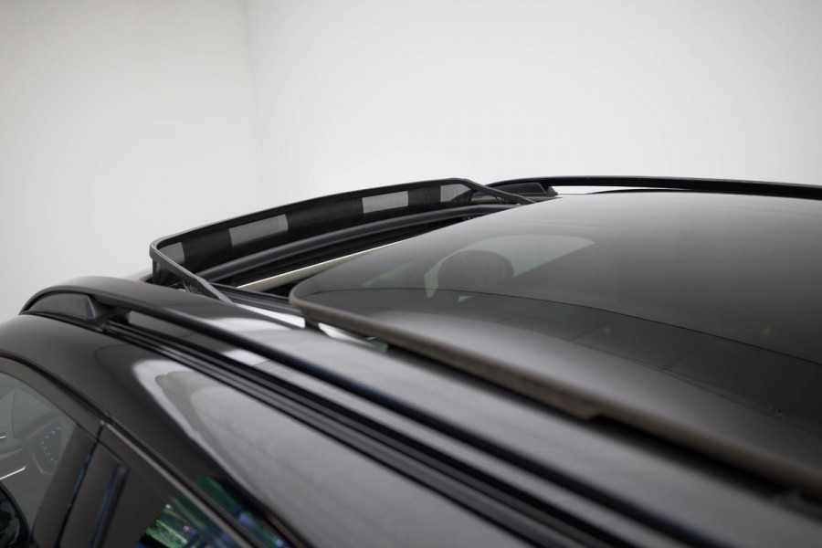 Lynk & Co 01 1.5 |Pano|360cam|Ambient|Carplay|