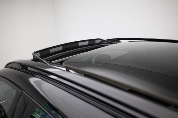 Lynk & Co 01 1.5 |Pano|360cam|Ambient|Carplay|
