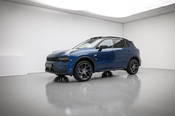 Lynk & Co 01 1.5 |Pano|360cam|Ambient|Carplay|