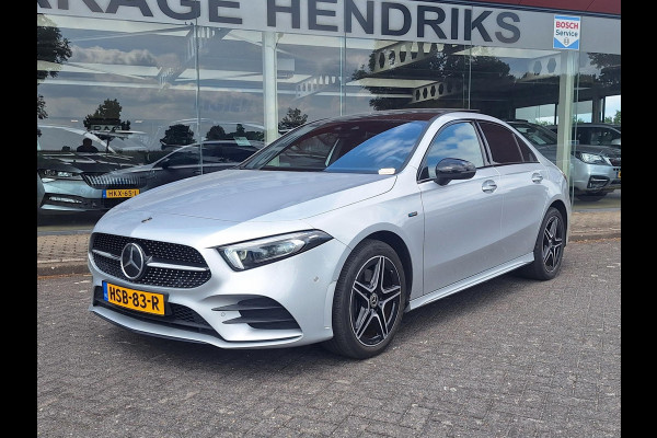 Mercedes-Benz A-Klasse 250 e Business Solution AMG-Line Automaat | Pano | Memory-Pack | Sfeer | Full LED | Trekhaak | occasion