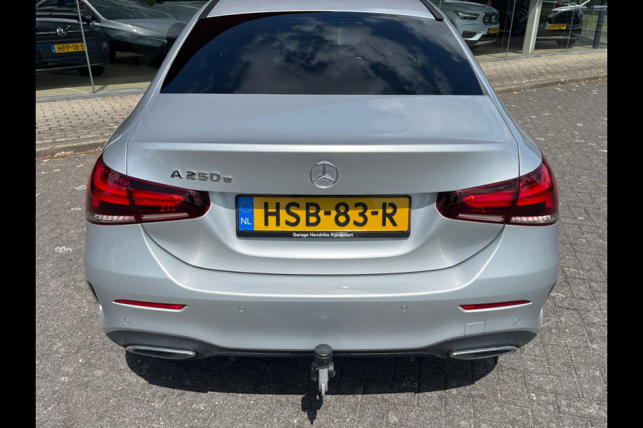 Mercedes-Benz A-Klasse 250 e Business Solution AMG-Line Automaat | Pano | Memory-Pack | Sfeer | Full LED | Trekhaak | occasion