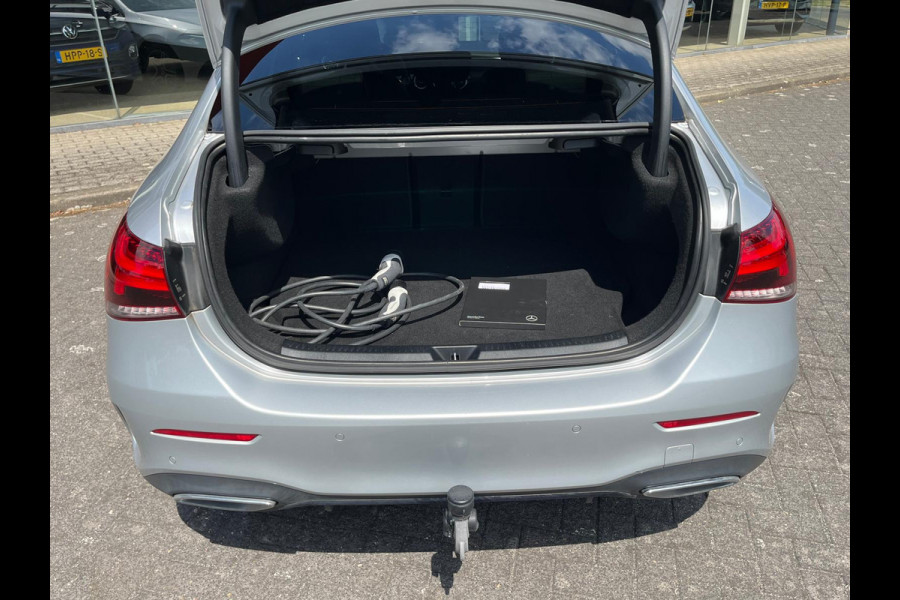 Mercedes-Benz A-Klasse 250 e Business Solution AMG-Line Automaat | Pano | Memory-Pack | Sfeer | Full LED | Trekhaak | occasion
