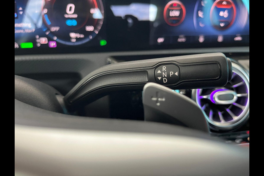 Mercedes-Benz A-Klasse 250 e Business Solution AMG-Line Automaat | Pano | Memory-Pack | Sfeer | Full LED | Trekhaak | occasion