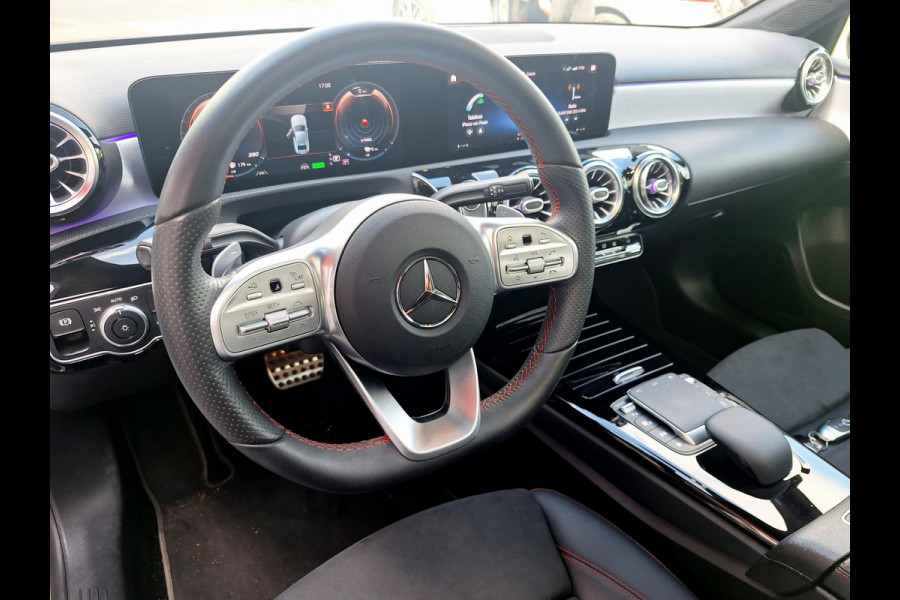 Mercedes-Benz A-Klasse 250 e Business Solution AMG-Line Automaat | Pano | Memory-Pack | Sfeer | Full LED | Trekhaak | occasion
