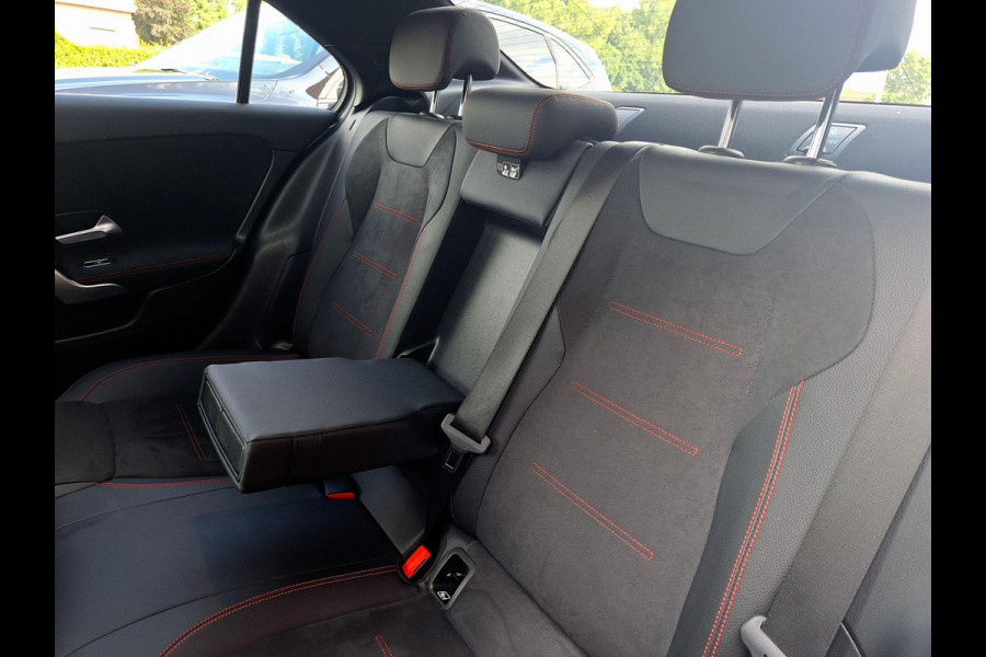 Mercedes-Benz A-Klasse 250 e Business Solution AMG-Line Automaat | Pano | Memory-Pack | Sfeer | Full LED | Trekhaak | occasion