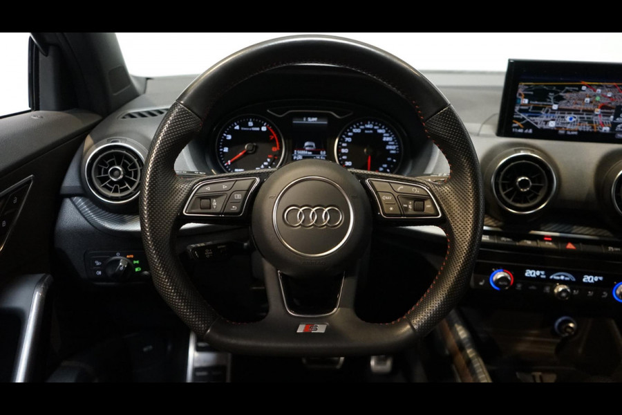 Audi Q2 35 TFSI 3x S-Line Black Optik AUTOMAAT-ACC-AMBIANCE-CARPLAY-FULL LED-KEYLESS-STOELVERWARMING