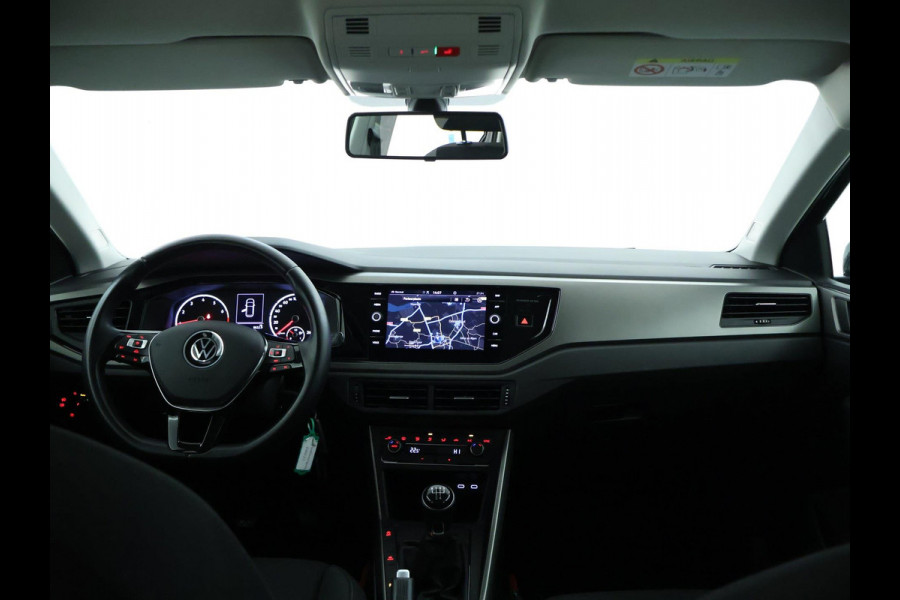 Volkswagen Polo 1.0 TSI Comfortline Business NAVI | CarPlay | dealer onderhouden