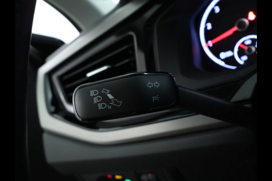 Volkswagen Polo 1.0 TSI Comfortline Business NAVI | CarPlay | dealer onderhouden