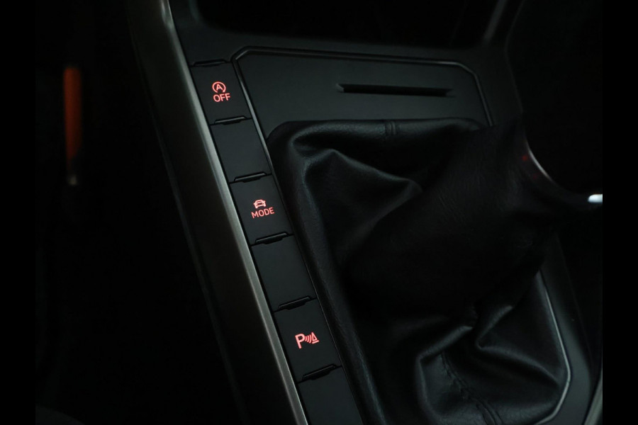 Volkswagen Polo 1.0 TSI Comfortline Business NAVI | CarPlay | dealer onderhouden