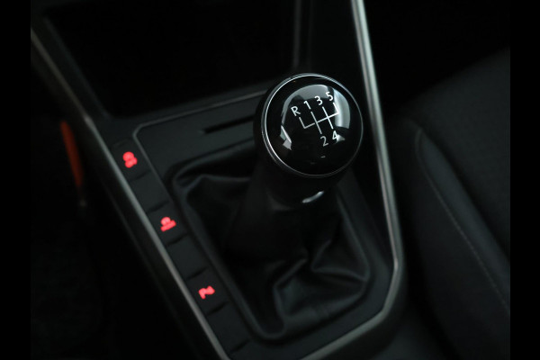 Volkswagen Polo 1.0 TSI Comfortline Business NAVI | CarPlay | dealer onderhouden