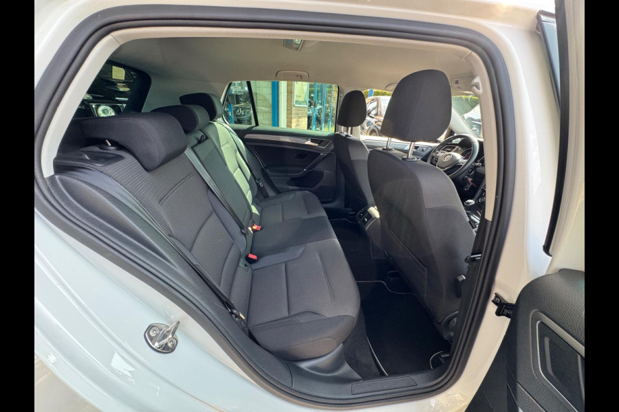 Volkswagen Golf 1.0 TSI Comfortline 2019 NAVI CLIMA APK NAP!