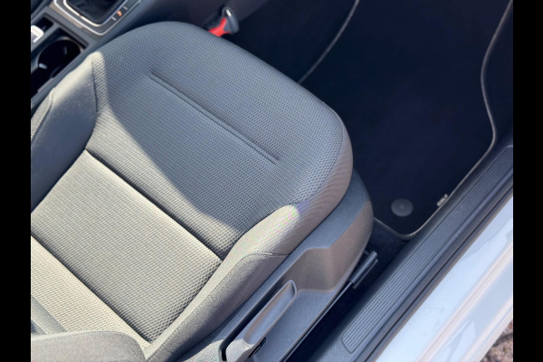Volkswagen Golf 1.0 TSI Comfortline 2019 NAVI CLIMA APK NAP!