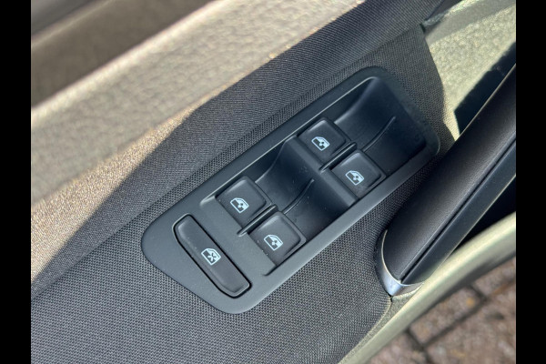 Volkswagen Golf 1.0 TSI Comfortline 2019 NAVI CLIMA APK NAP!