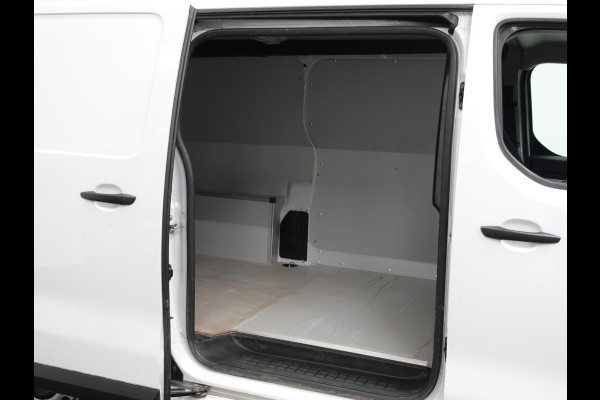 Opel Vivaro 2.0 CDTI Aut. 145 pk L3H1 Edition 3-zits Airco Navi Bluetooth Trekhaak