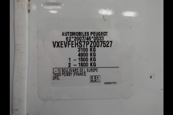 Opel Vivaro 2.0 CDTI Aut. 145 pk L3H1 Edition 3-zits Airco Navi Bluetooth Trekhaak
