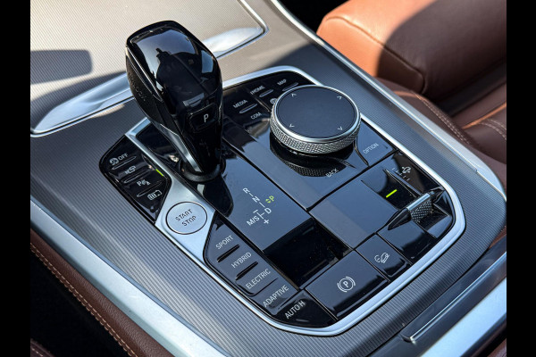 BMW X5 xDrive45e High Executive Trekhaak|Shadow line|HUD|360 Camera|Stuurverw|Luchtvering|Memory
