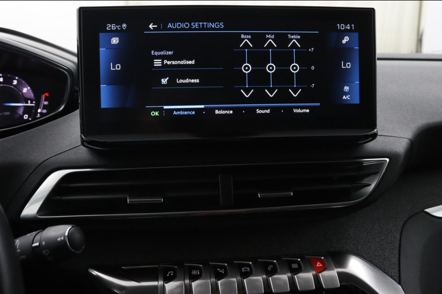 Peugeot 3008 1.2 PureTech Allure Pack*ECC*HAAK*NAVI*CAM*CARPLAY