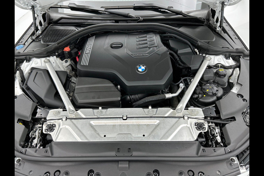BMW 4 Serie Coupé 430i High Executive M-SPORT CAMERA AD-CRUISE LEER-ALCANTARA