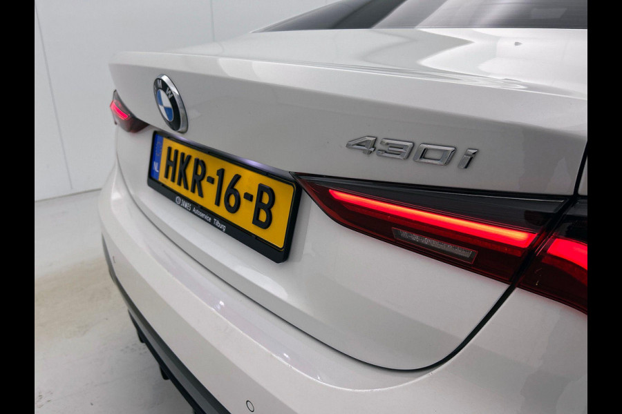 BMW 4 Serie Coupé 430i High Executive M-SPORT CAMERA AD-CRUISE LEER-ALCANTARA
